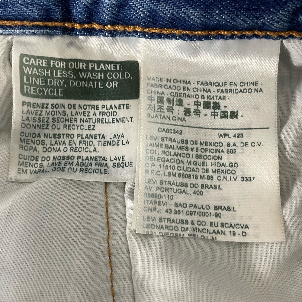 Levi’s Premium 501 High Rise Distressed Button Fly Denim Shorts Size 27 - Picture 9 of 10